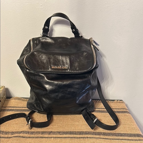 [Michael Kors] “Lizbeth” Black Leather Backpack